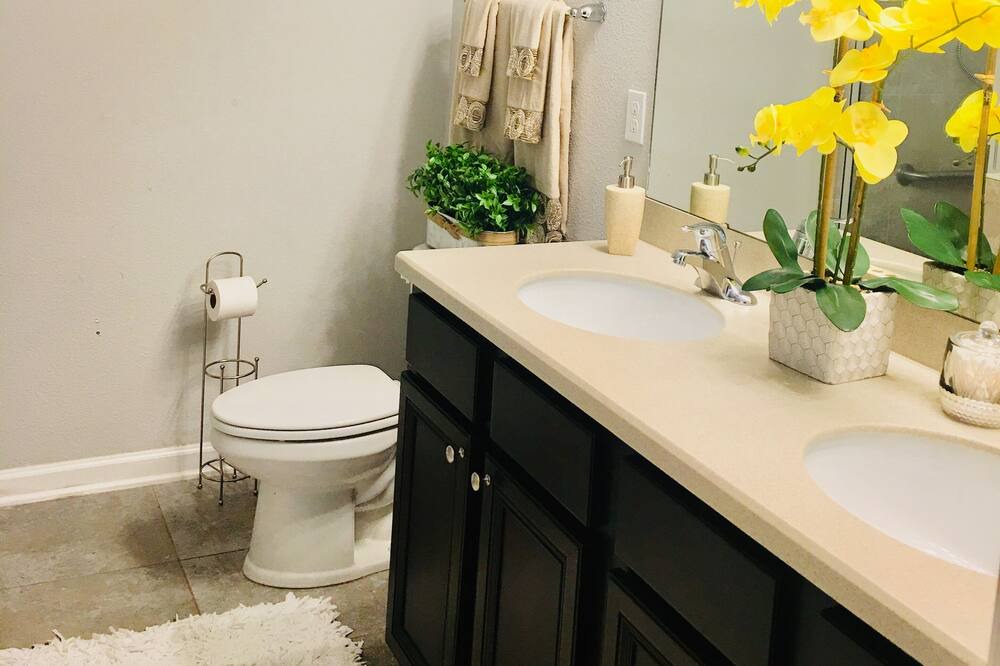 Photo of Bathroom in Northside