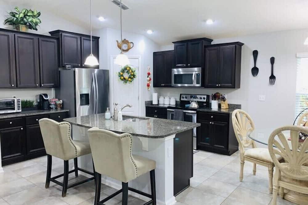 Photo of Kitchen in Northside