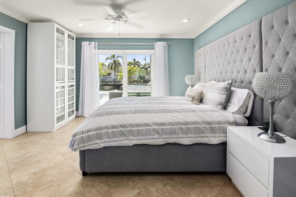Photo of Bedroom in Pompano Isles