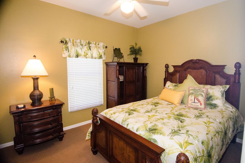 Photo of Bedroom in Falcons Glen