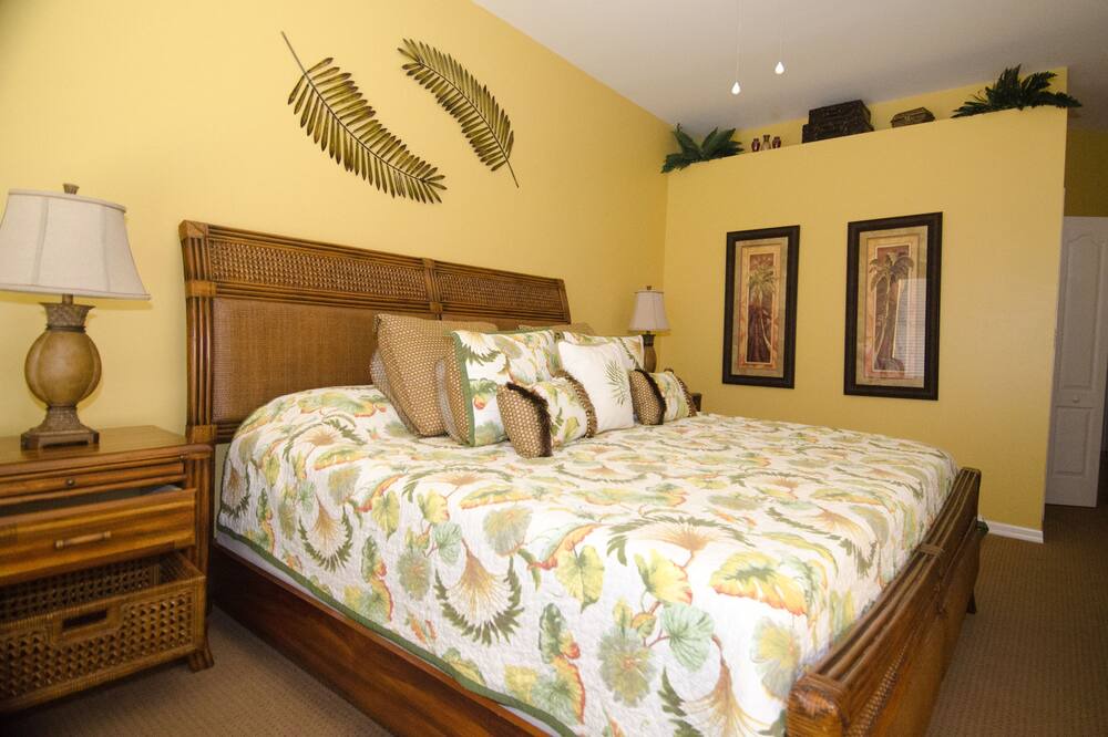 Photo of Bedroom in Falcons Glen