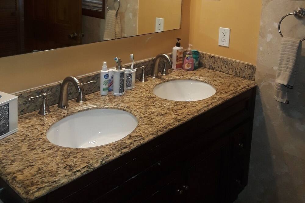 Photo of Bathroom in Tamiami