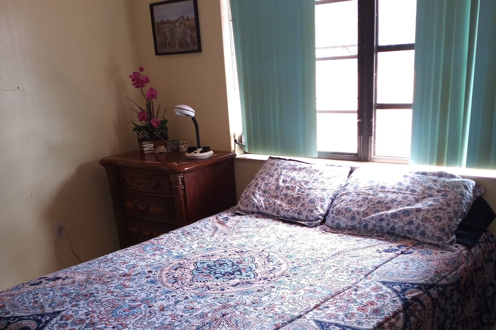 Photo of Bedroom in Tamiami