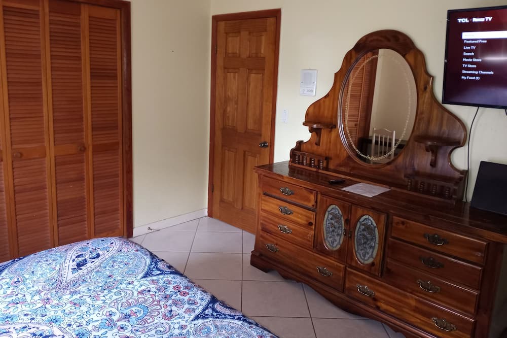 Photo of Bedroom in Tamiami