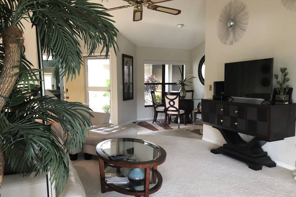 Photo of Bedroom in Myrtle Trace