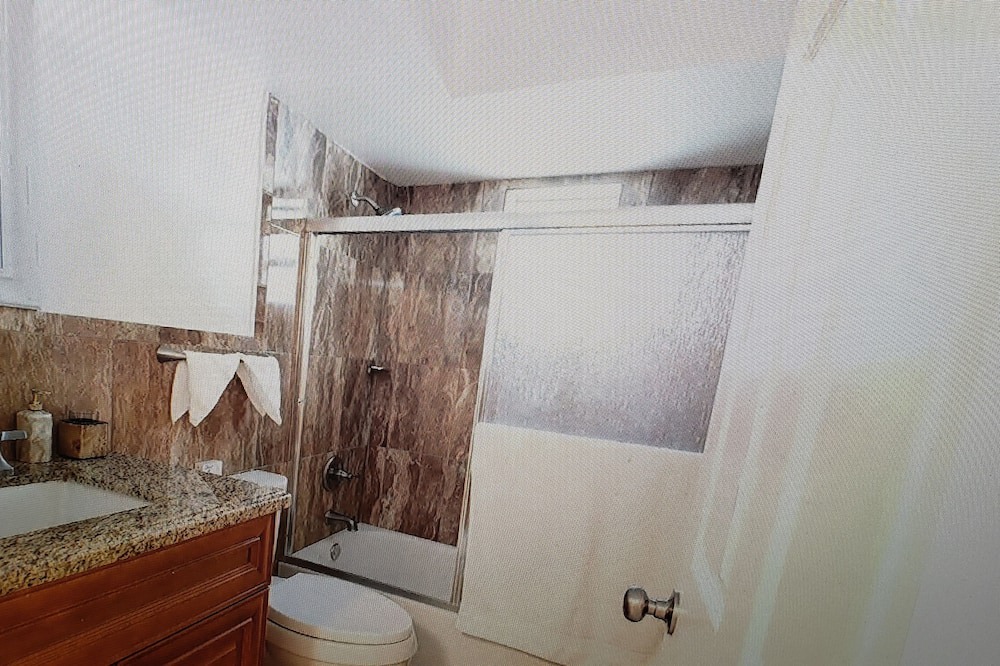 Photo of Bathroom in Riviera Beach