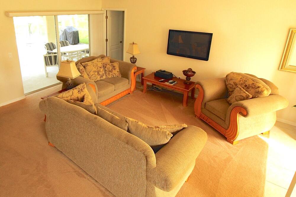 Photo of Livingroom in White Marsh