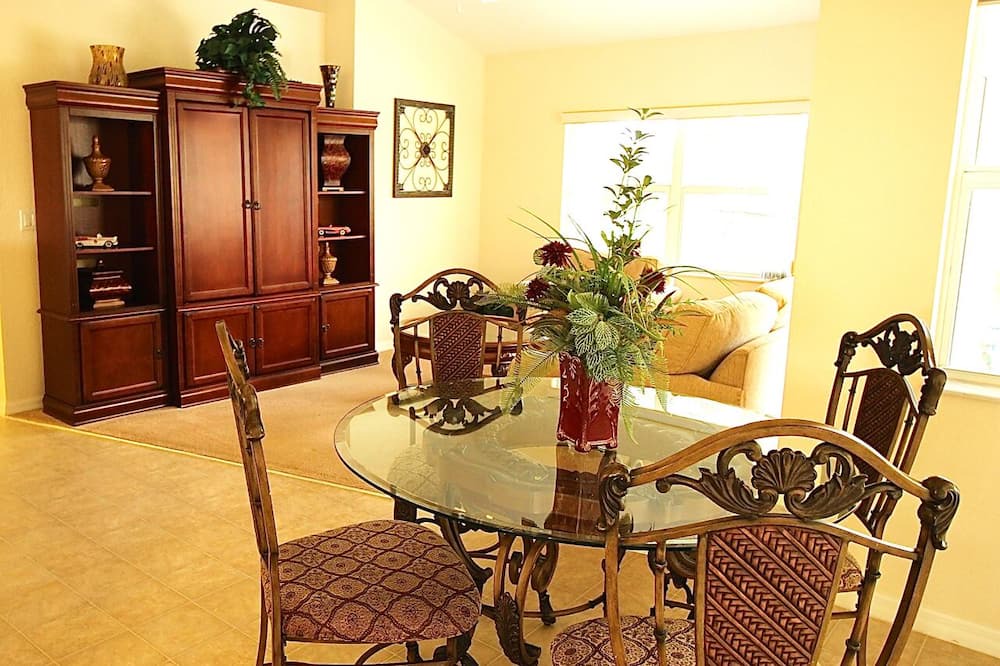Photo of Kitchen in White Marsh