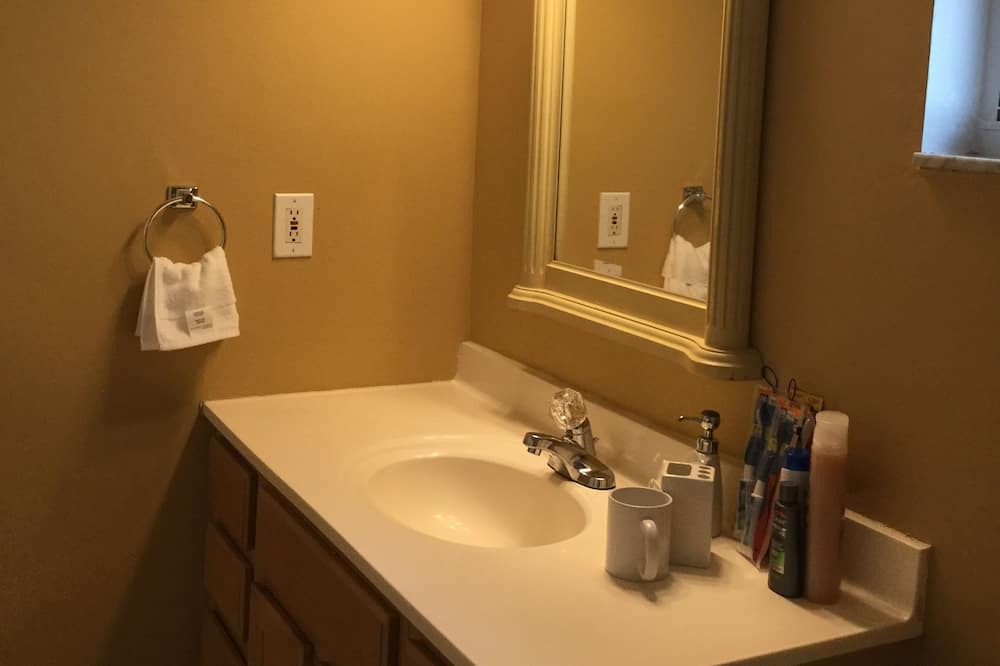 Photo of Bathroom in Citrus Park