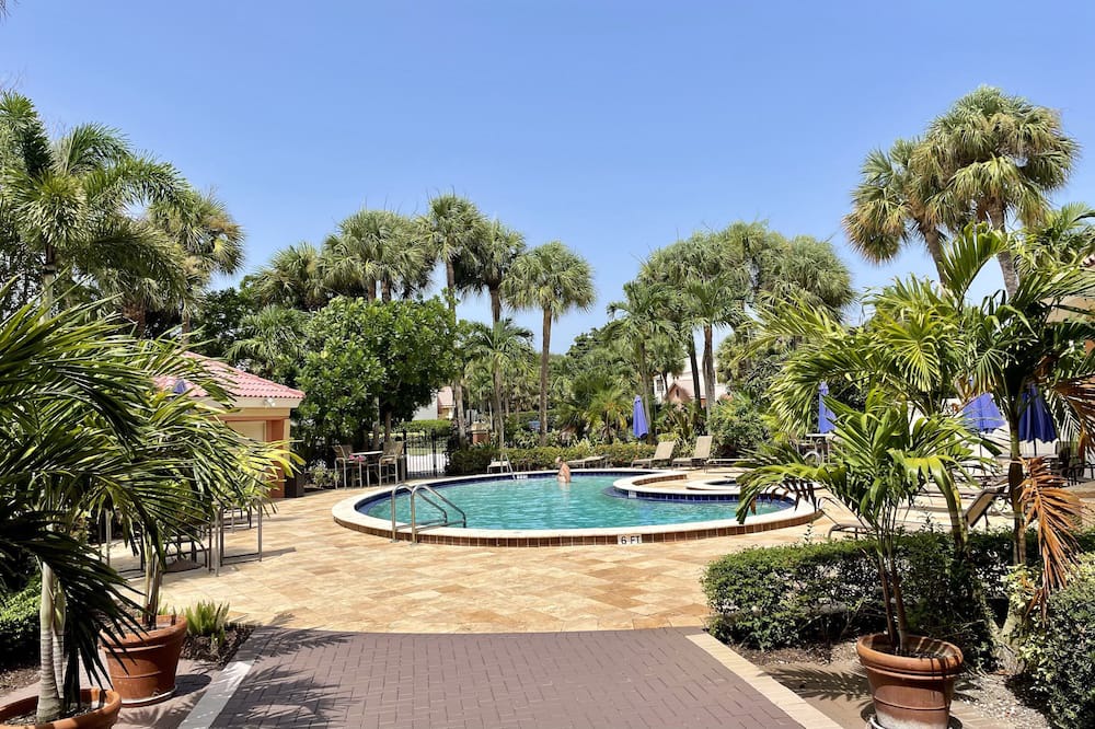 Photo of Outdoor in Juno Beach