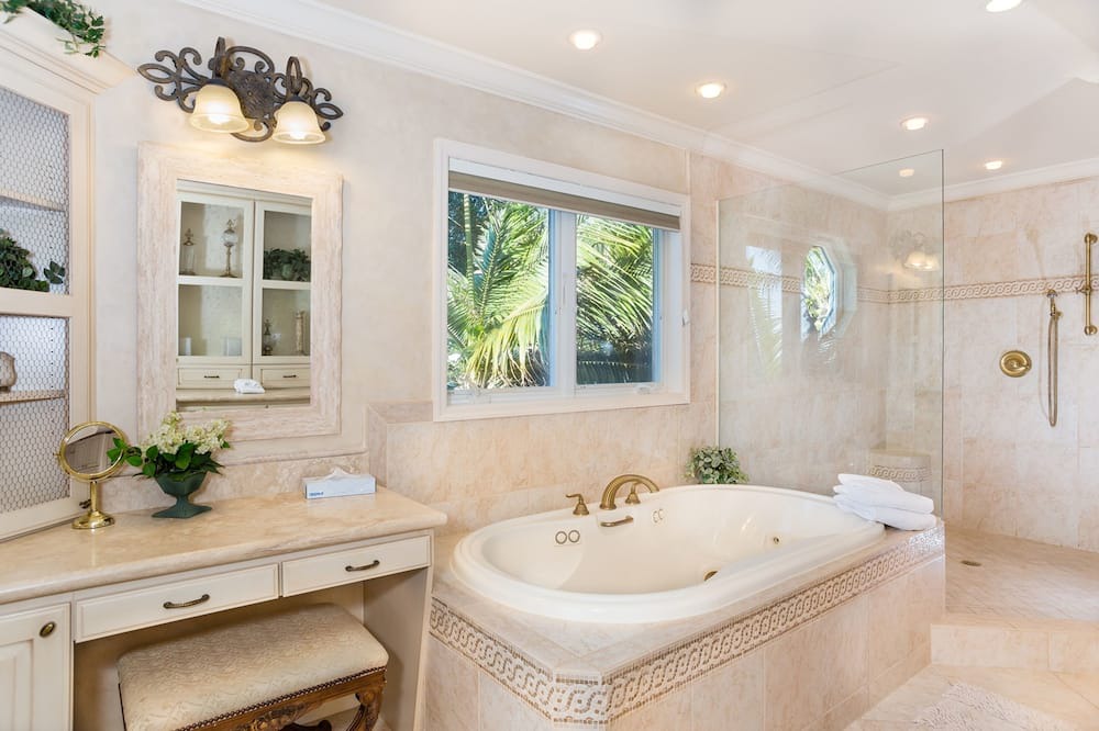 Photo of Bathroom in Captiva