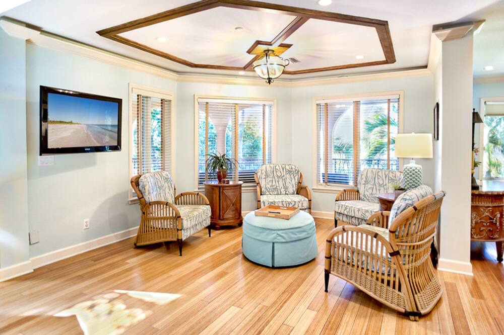 Photo of Livingroom in Captiva