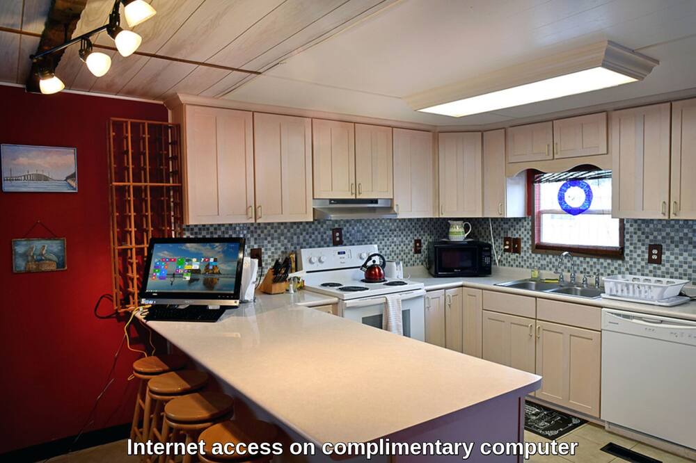 Photo of Kitchen in Chokoloskee