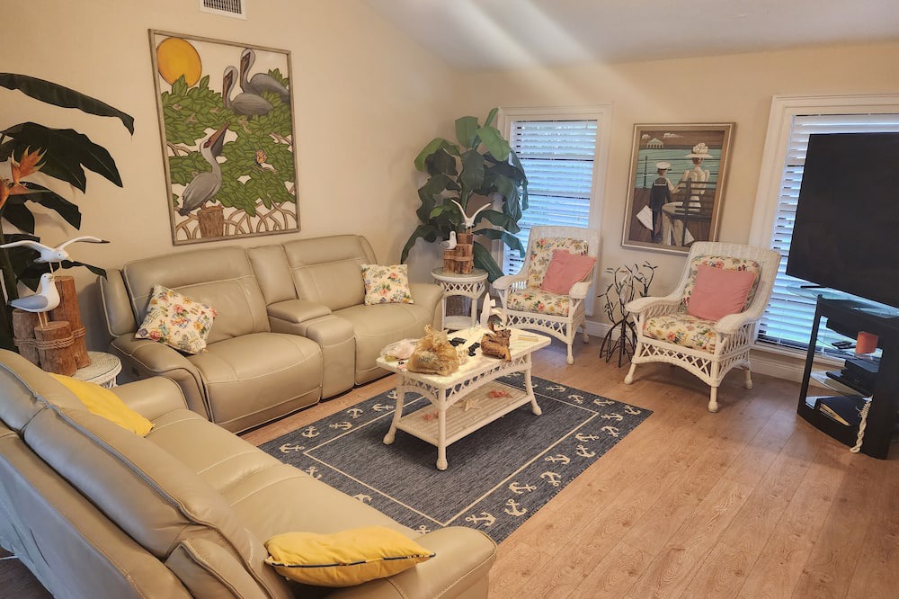 Photo of Bedroom in The Dunes