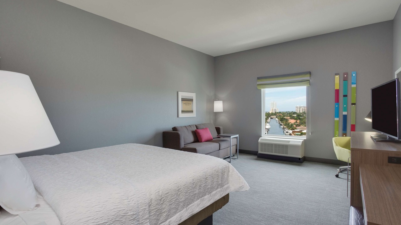 Photo of Bedroom in Pompano Isles
