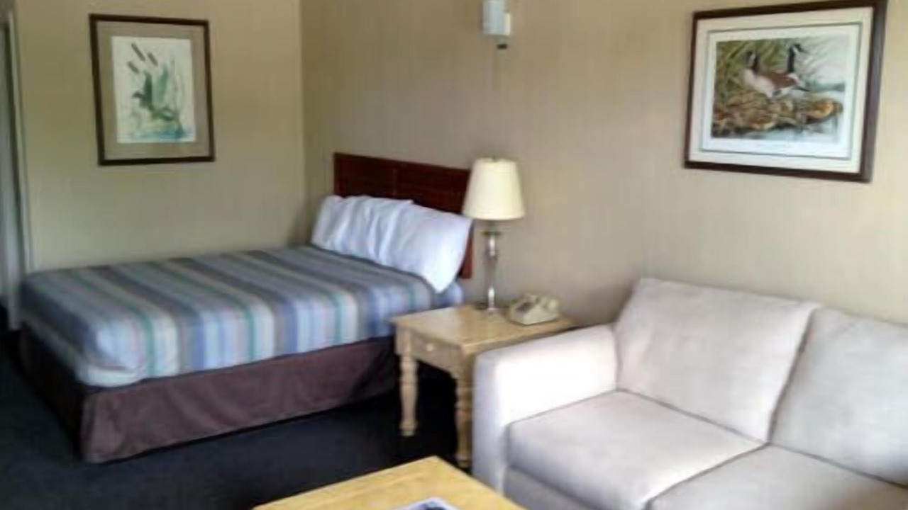 Photo of Bedroom in Dunnellon