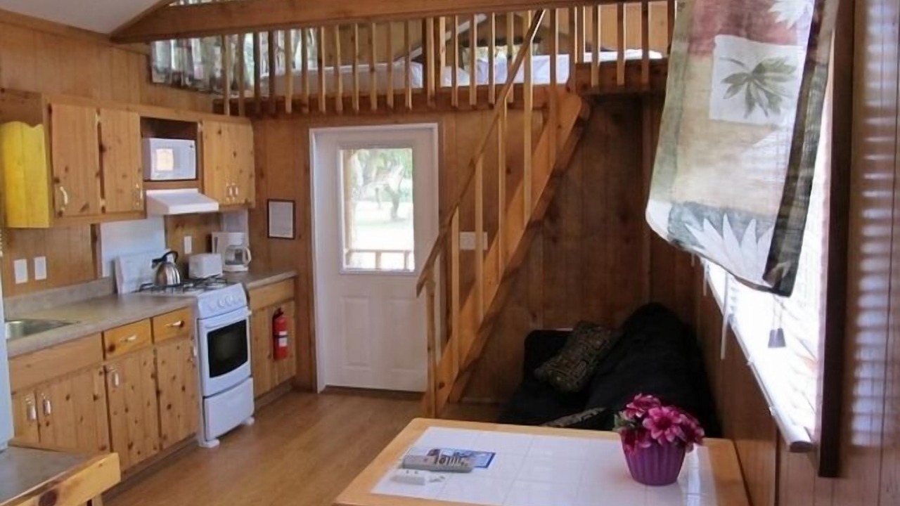 Photo of Livingroom in Ludlam