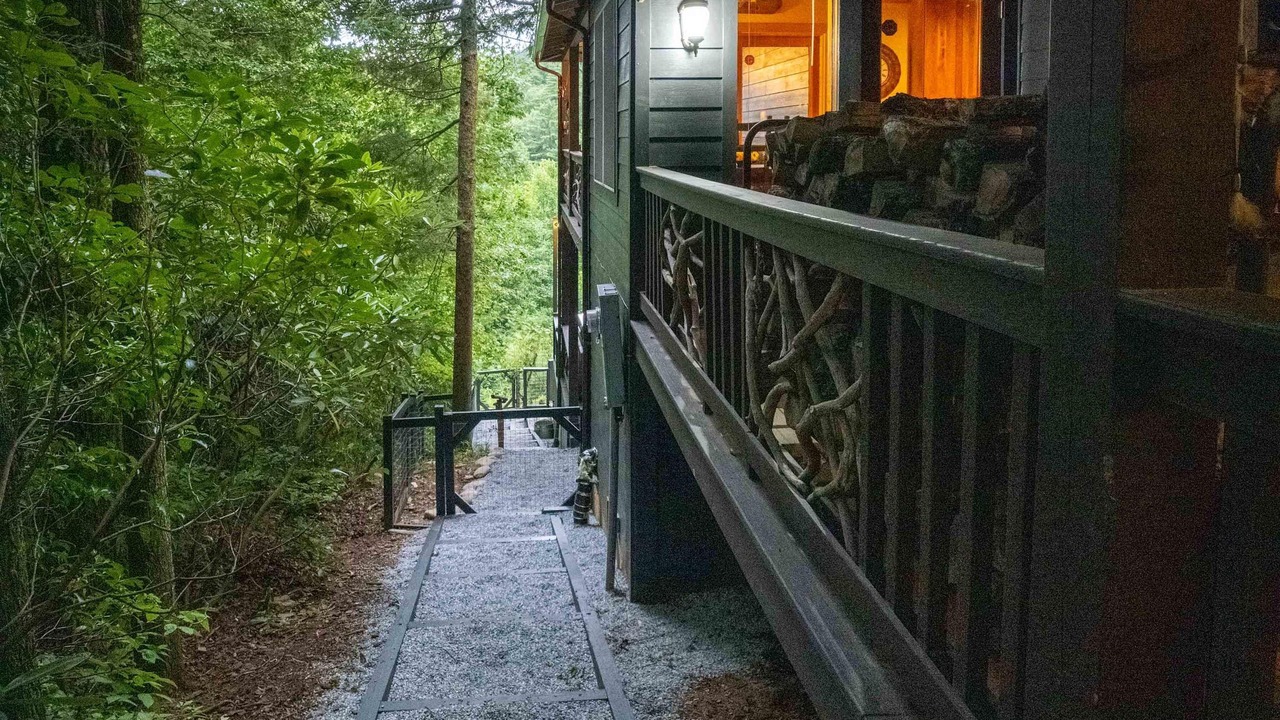 Photo of Others in Cashiers