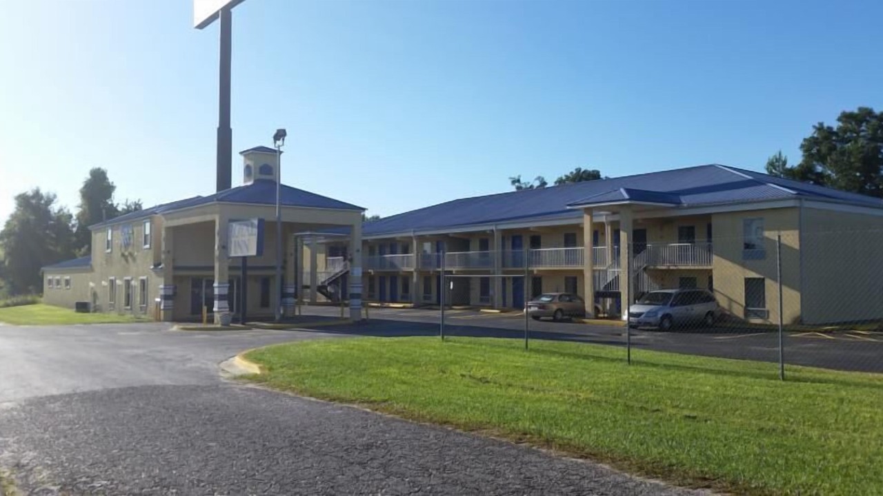 Photo of Buildings in Alachua