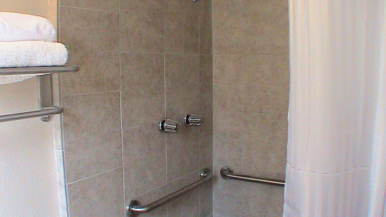 Photo of Bathroom in Glenwood