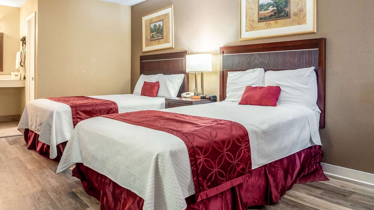 Photo of Bedroom in Bushnell
