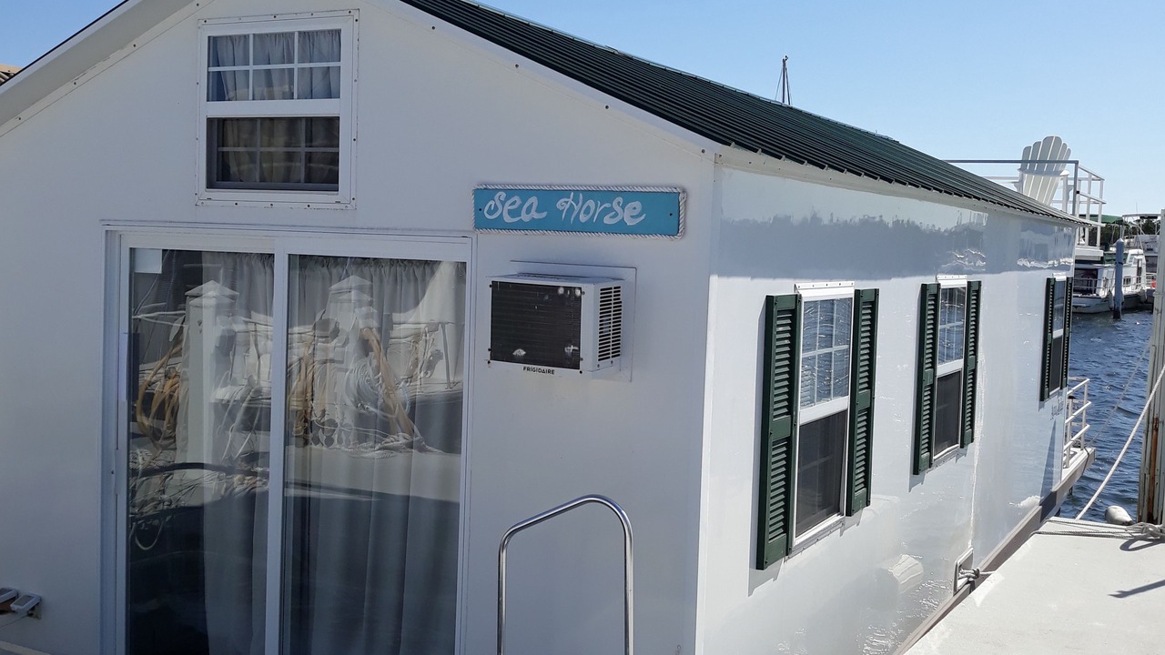 Photo of Others in Tavernier