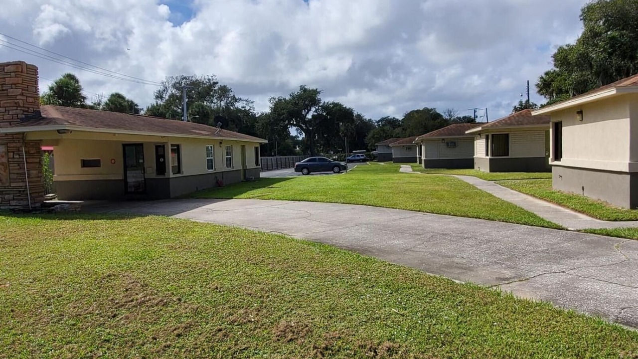 Photo of Outdoor in Higbees Daytona
