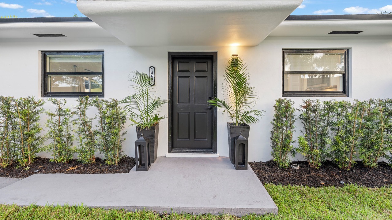 Photo of Outdoor in Melaleuca Gardens