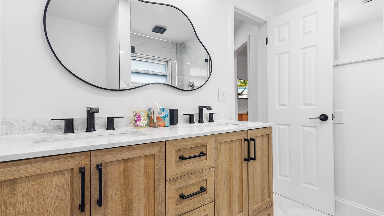 Photo of Bathroom in Melaleuca Gardens