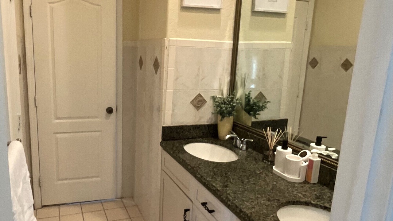 Photo of Bathroom in Wesley Chapel