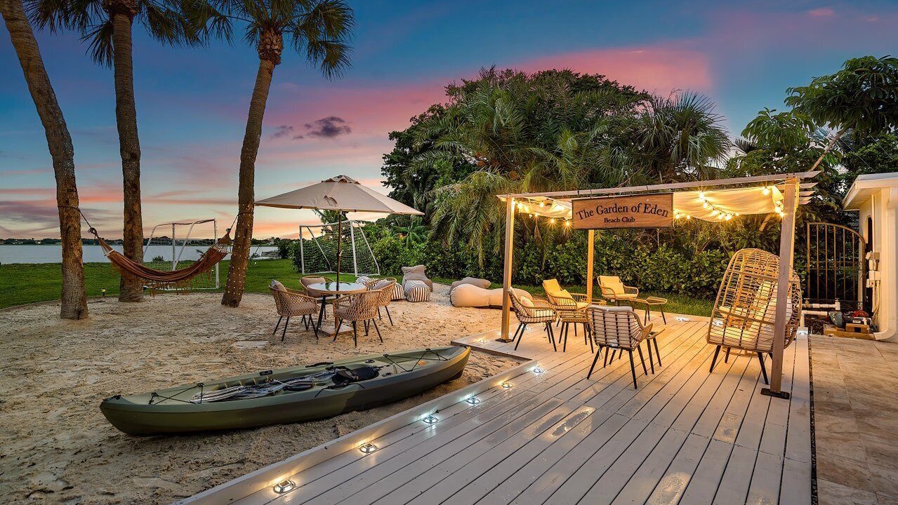 Photo of Outdoor in Palm Beach - West Palm Beach