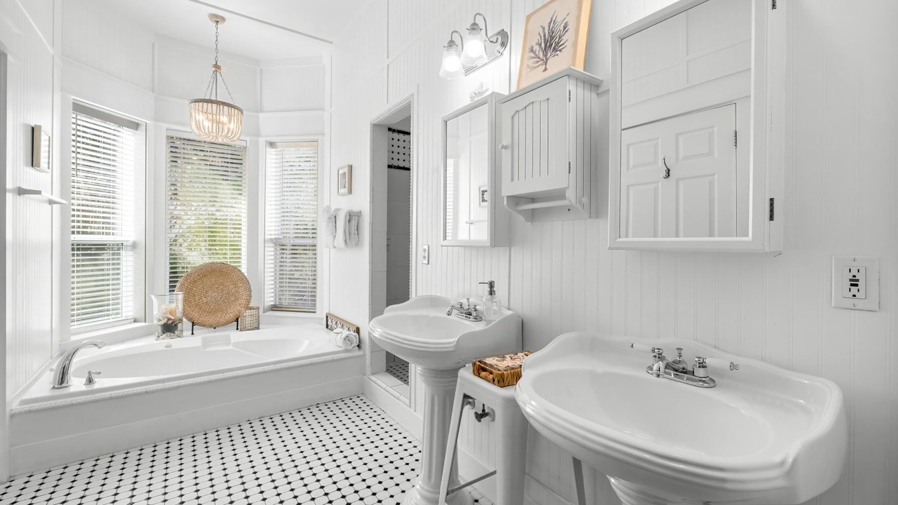 Photo of Bathroom in Gulf Pines