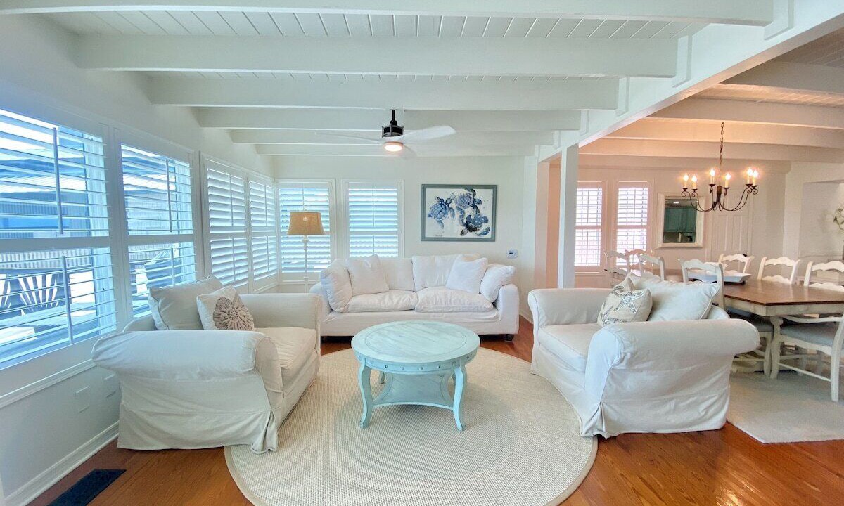 Photo of Livingroom in New Smyrna Beach