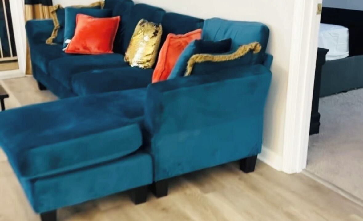 Photo of Livingroom in Baymeadows