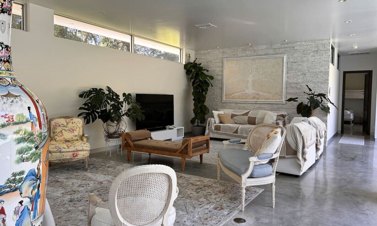 Photo of Livingroom in Floral City