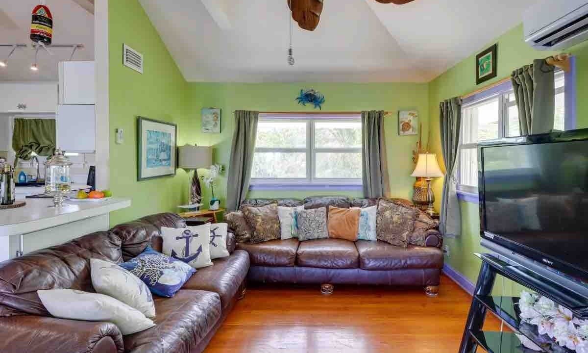 Photo of Bedroom in Cudjoe Key