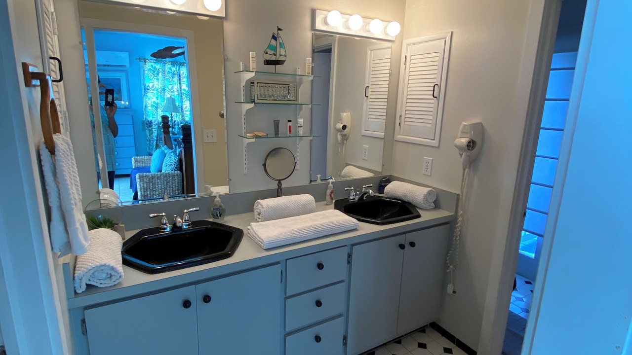 Photo of Bathroom in Cudjoe Key