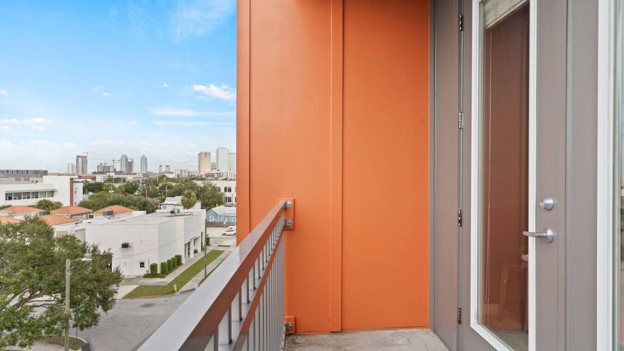 Photo of Outdoor in Courier City - Oscawana