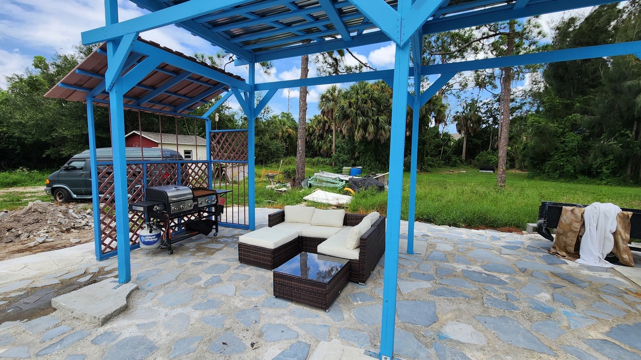 Photo of Outdoor in June Park