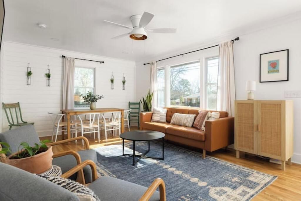 Photo of Livingroom in Smyrna