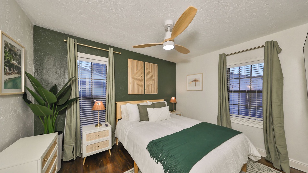 Photo of Bedroom in North Hyde Park