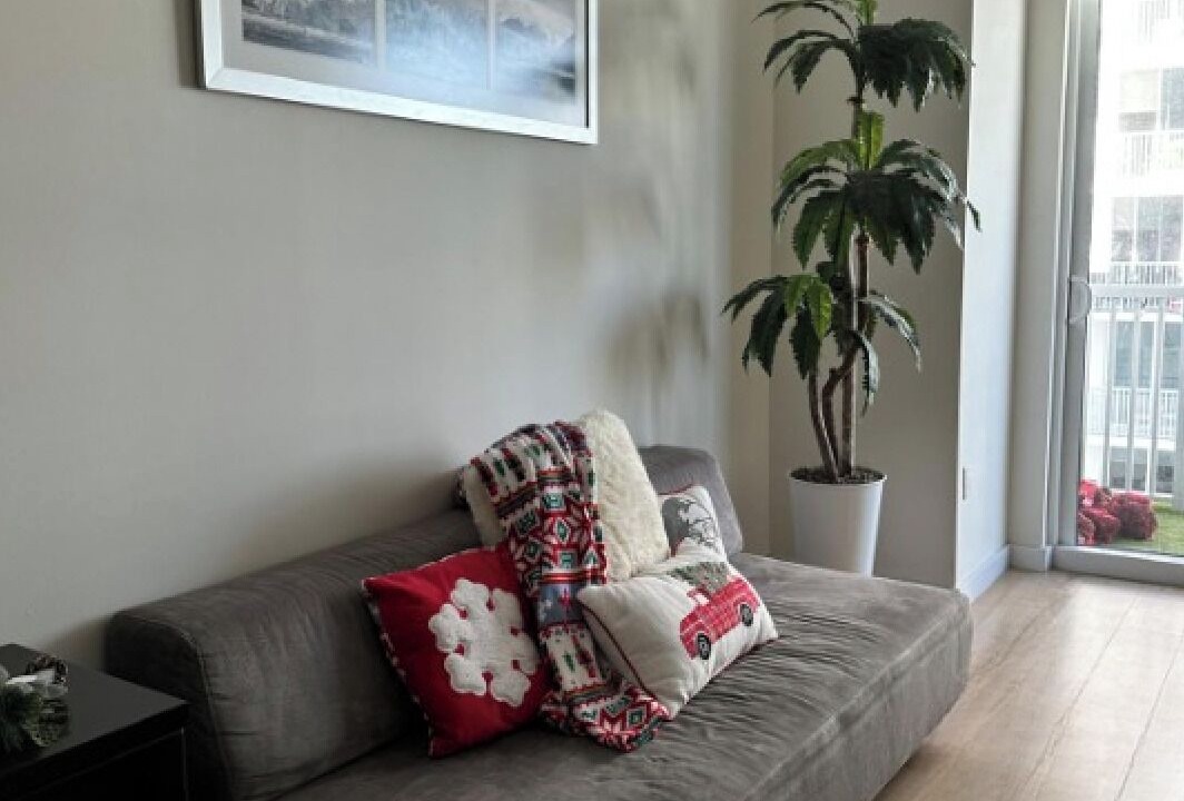 Photo of Livingroom in Town Square
