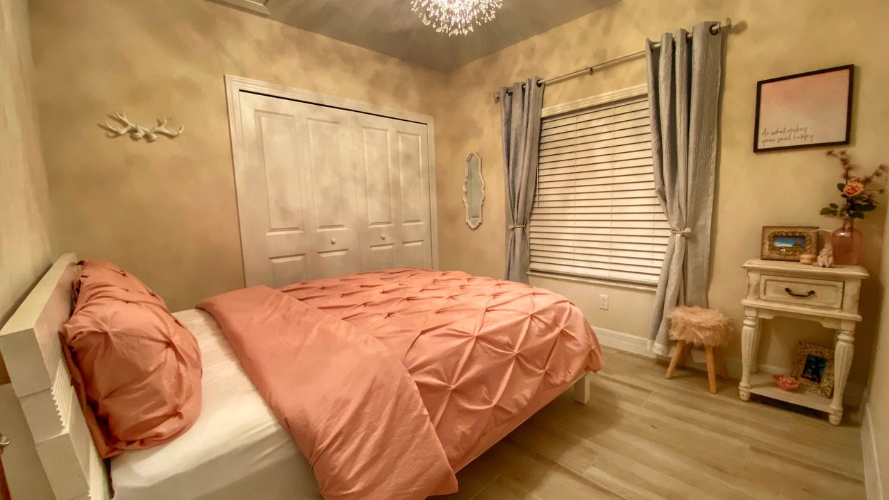 Photo of Bedroom in Cypress Lake