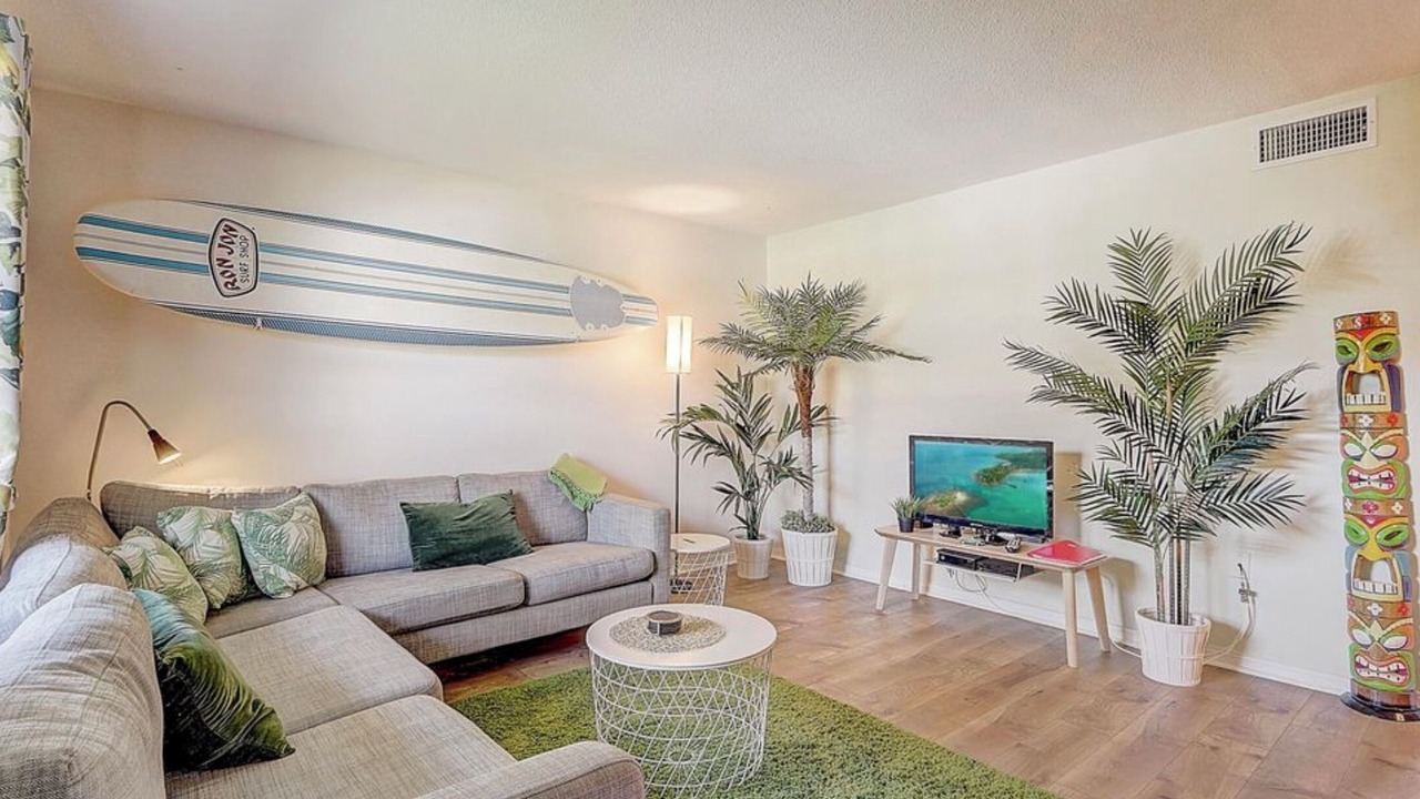 Photo of Livingroom in Bayview Park