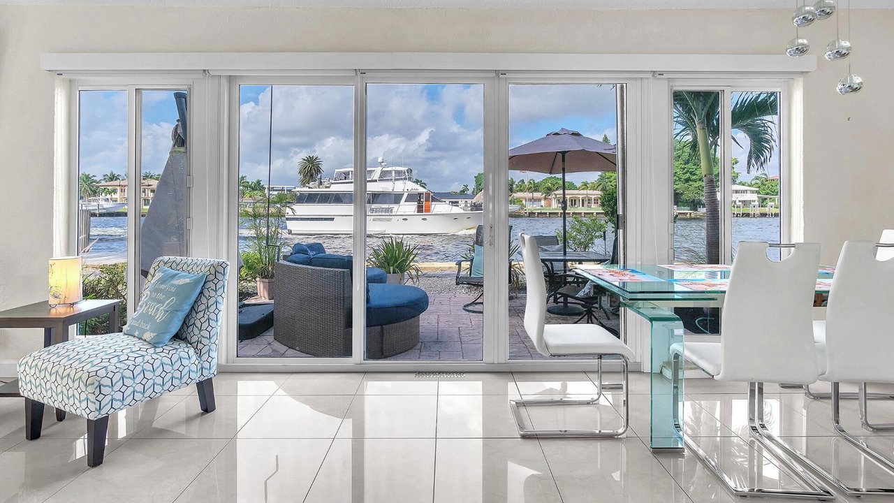 Photo of Bedroom in Pompano Beach