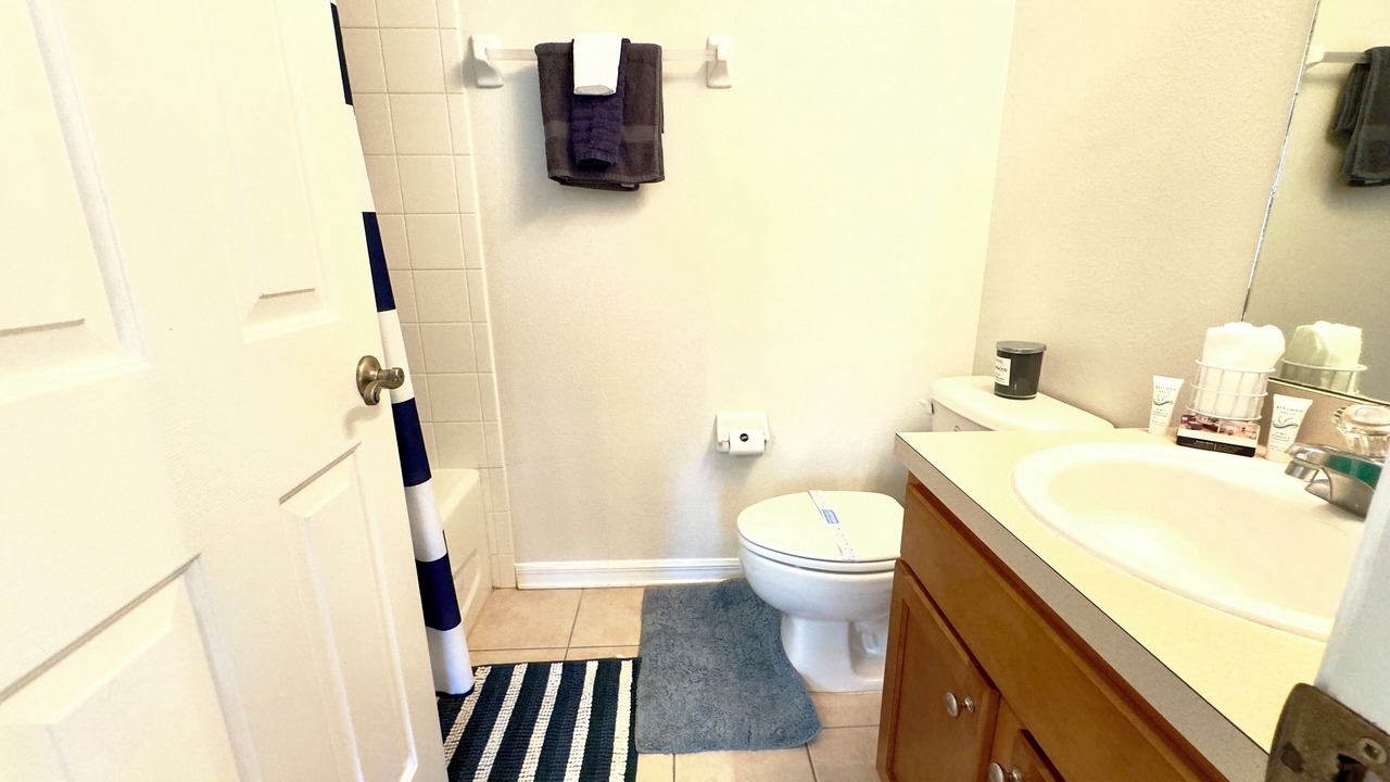 Photo of Bathroom in Port Tampa City