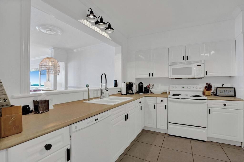 Photo of Kitchen in Sunny Isles Beach