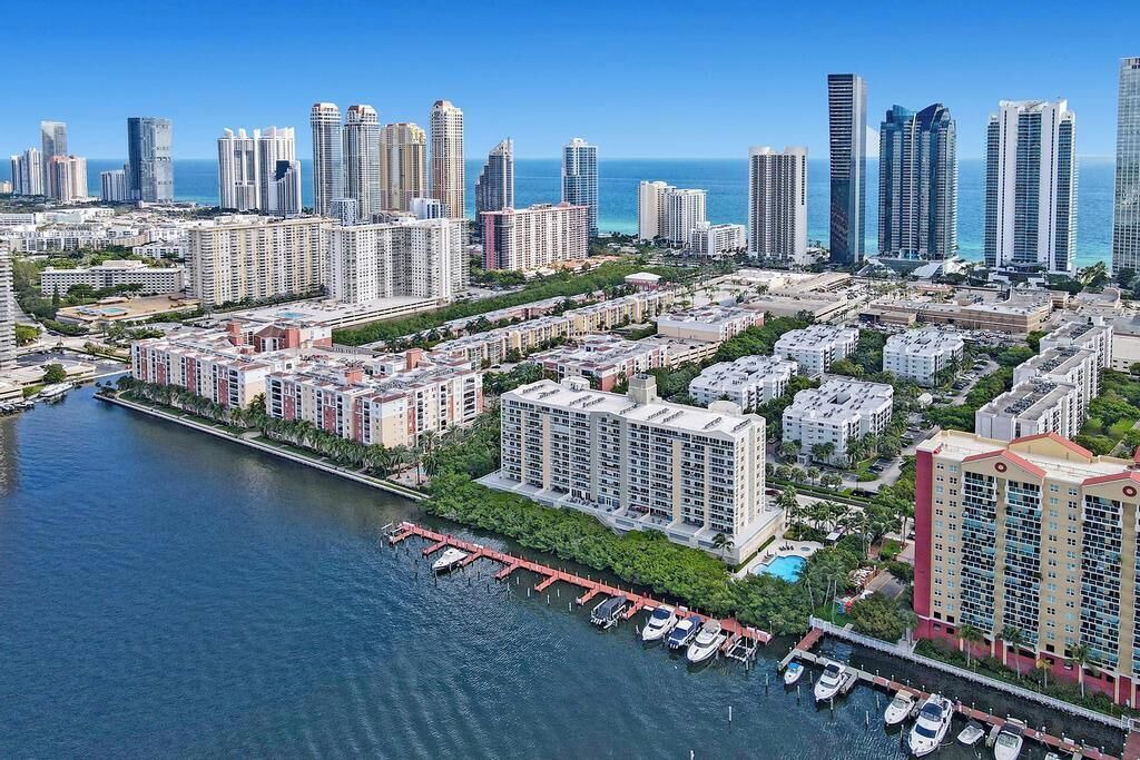Photo of Outdoor in Sunny Isles Beach