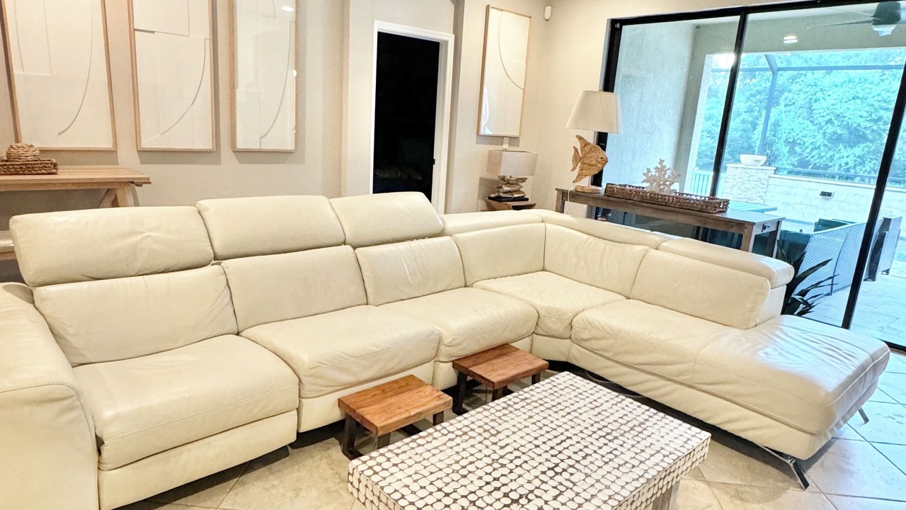 Photo of Livingroom in Wesley Chapel