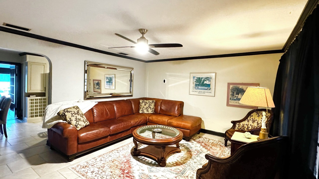 Photo of Livingroom in Kingston